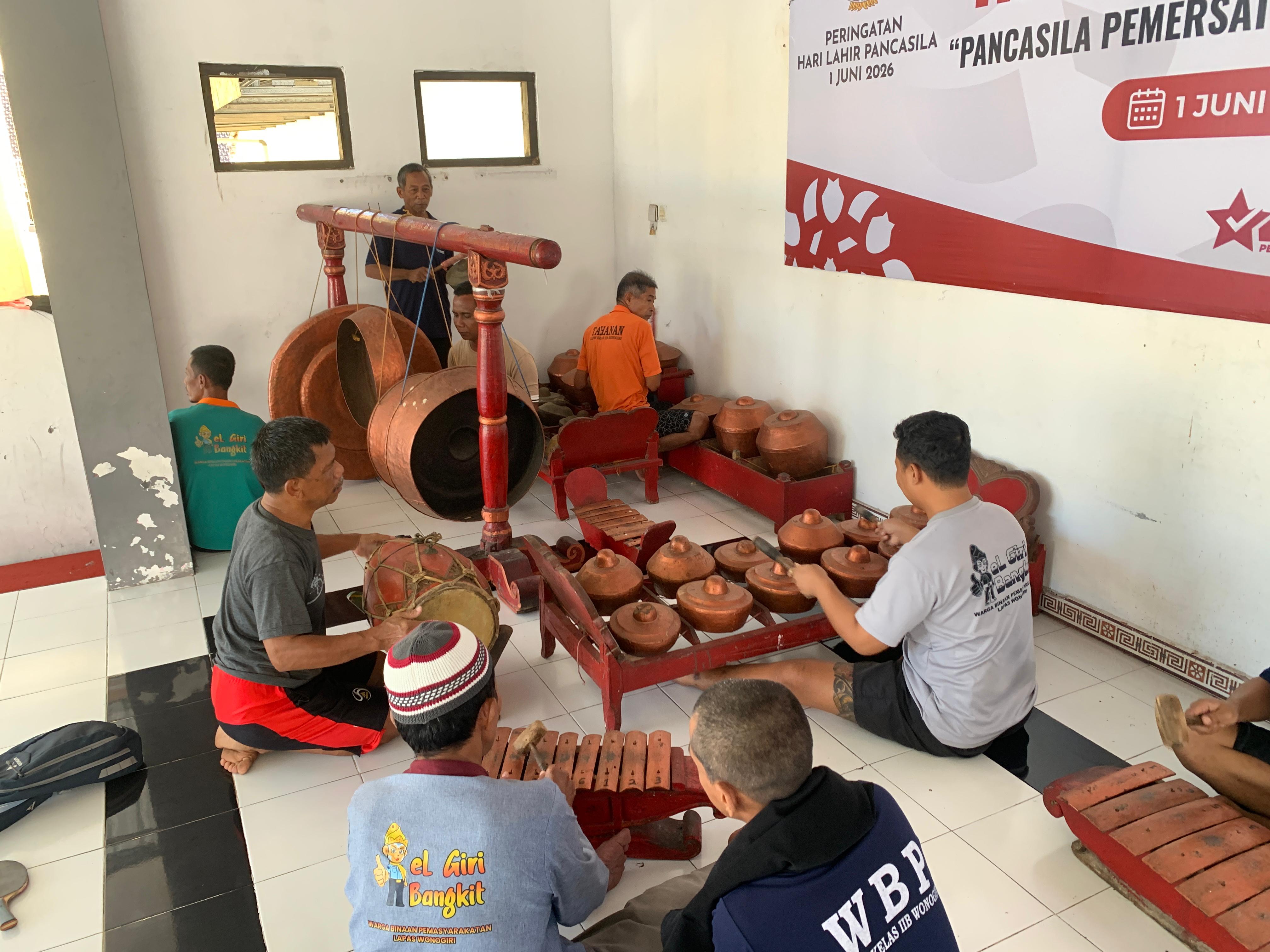 Lestarikan Budaya Nusantara, WBP Lapas Wonogiri Ikuti Pembinaan Seni Karawitan